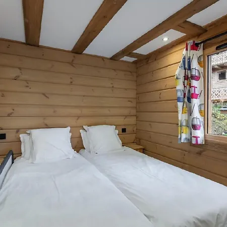 Holiday home Confortable Et Renove, Ce Grand Chalet Avec Jacuzzi *